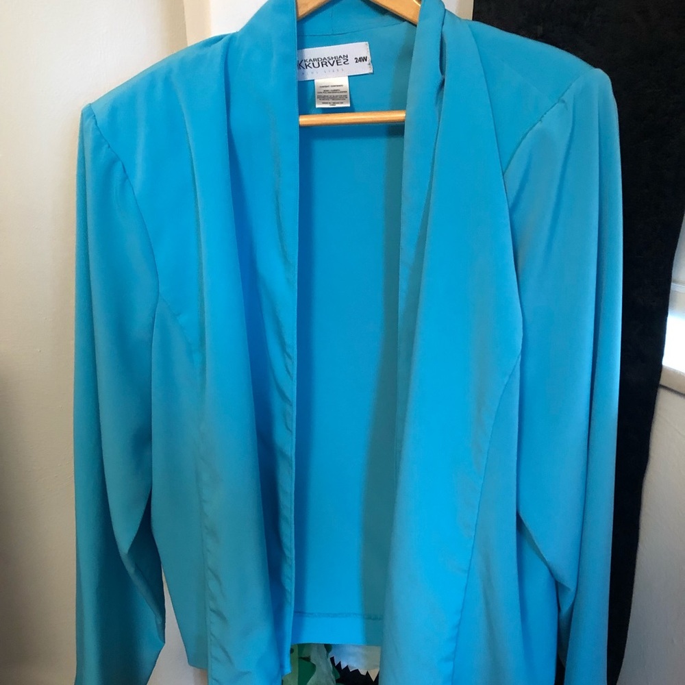 kardashian kurves blazer